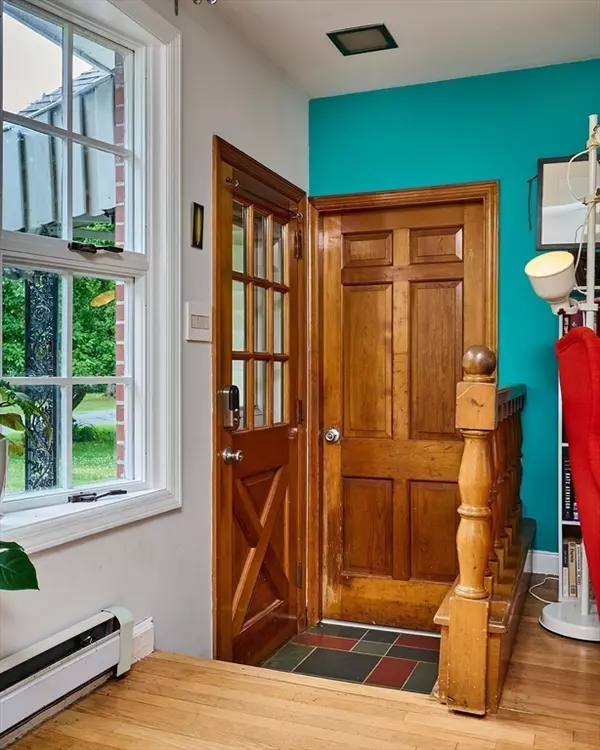 Deerfield, MA 01373,31 West Street