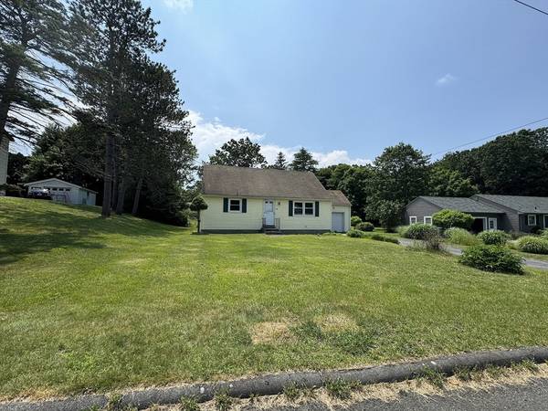 Greenfield, MA 01301,60 Overland Road