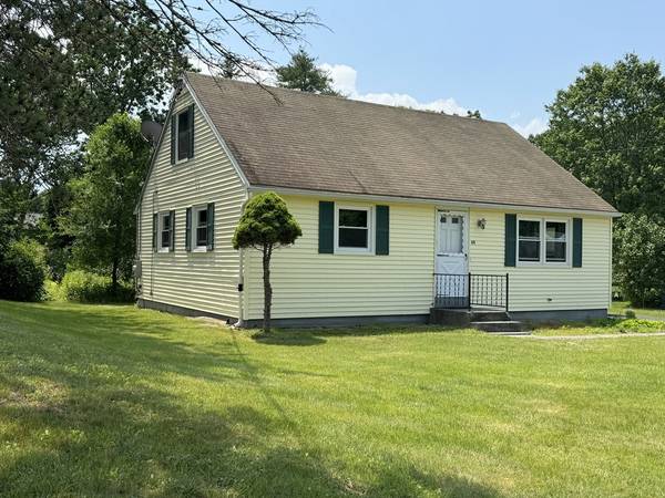 60 Overland Road, Greenfield, MA 01301