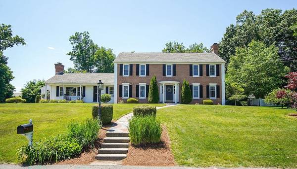 25 Eastwood Drive, Wilbraham, MA 01095