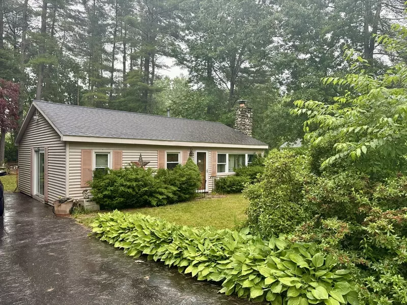 104 Woodland Dr, Lunenburg, MA 01462