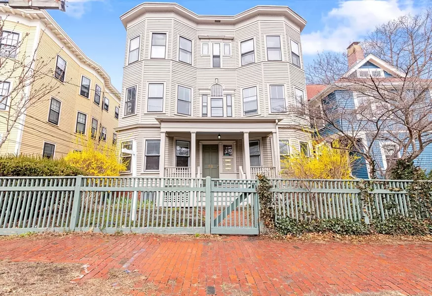 29 Wendell #1, Cambridge, MA 02138