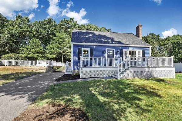 26 Carmine Ave, Foxboro, MA 02035