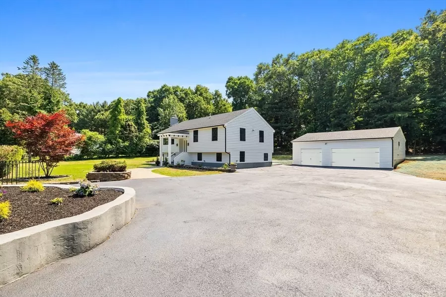 565 Walnut Street, Lynnfield, MA 01940