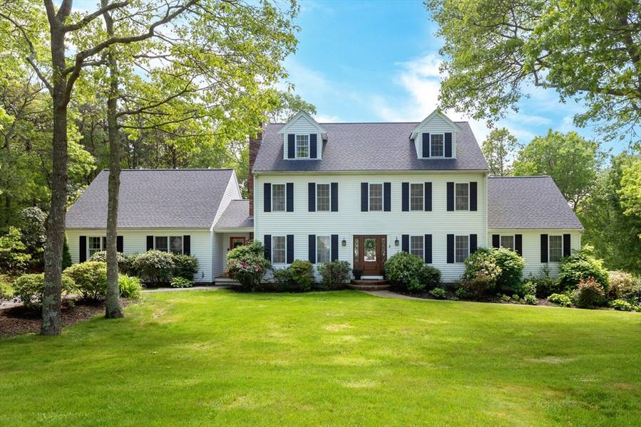 3 Kimba Ln, Bourne, MA 02562