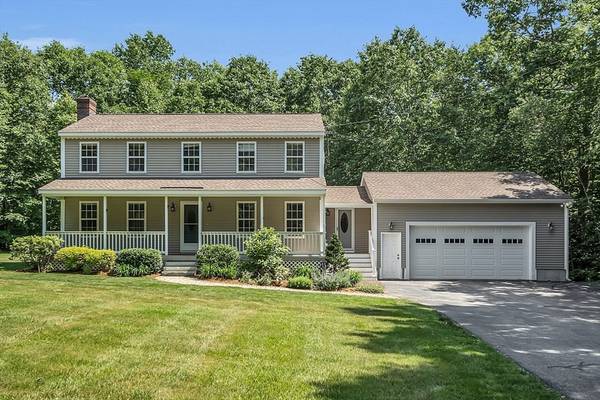 17 Dogwood S., Hubbardston, MA 01452