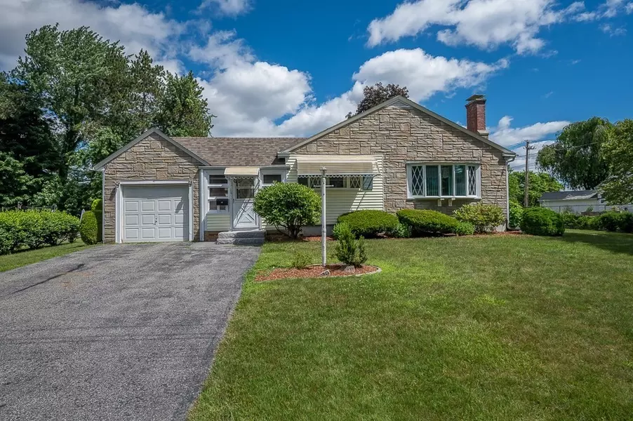 16 Fairlawn Street, Grafton, MA 01536