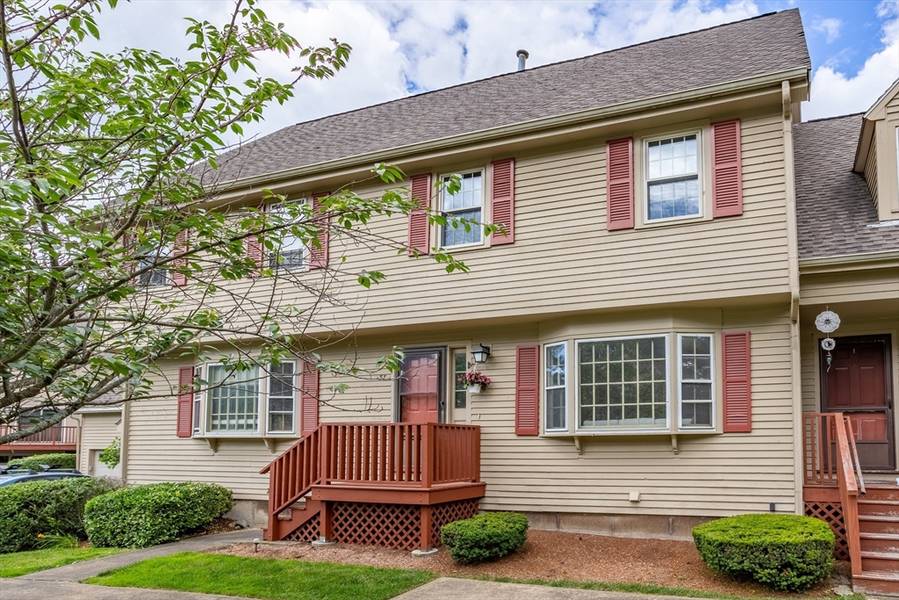 37 Quail Run #37, Tewksbury, MA 01876