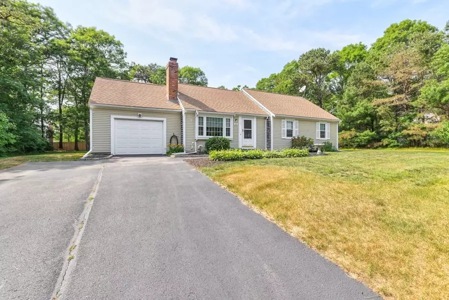 63 Park Place Way, Mashpee, MA 02649