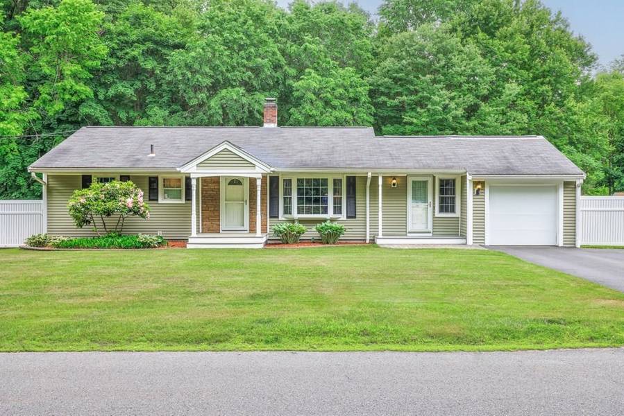 38 Bean Rd, Sterling, MA 01564