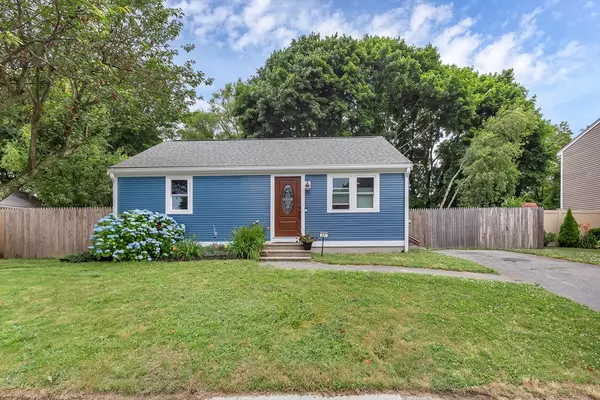 41 Canterberry St, New Bedford, MA 02740