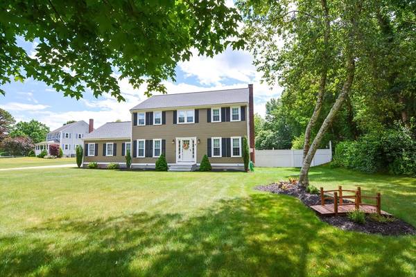 9 Tanglewood Road, Plainville, MA 02762