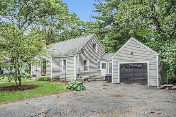 15 Idlewood Dr, Auburn, MA 01501