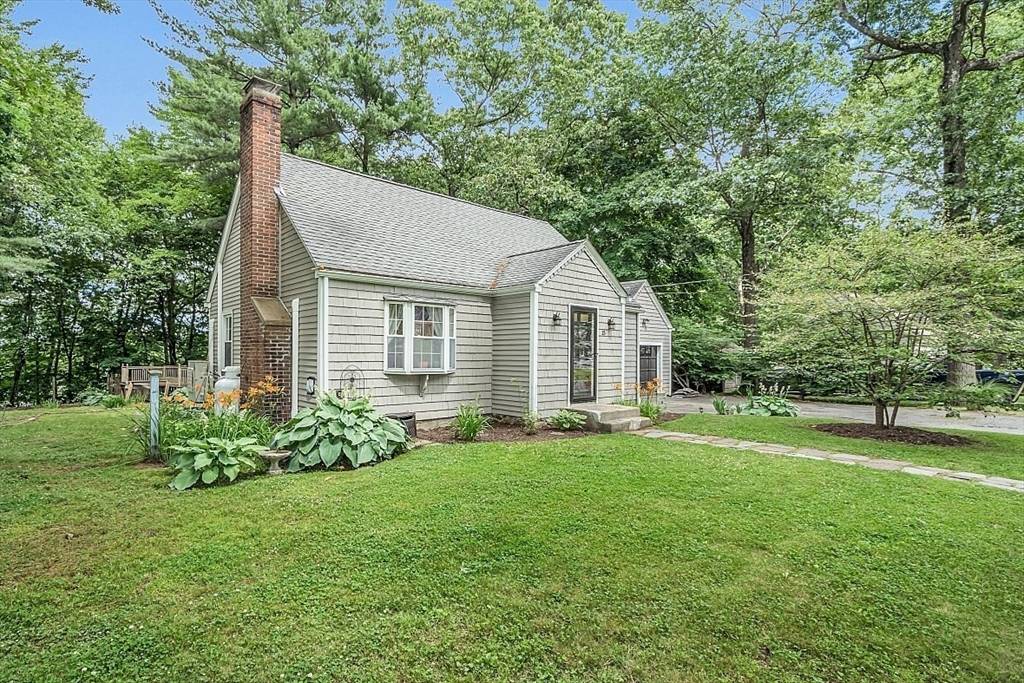 Auburn, MA 01501,15 Idlewood Dr