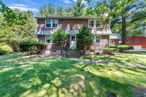 4 Nancy Rd, Natick, MA 01760