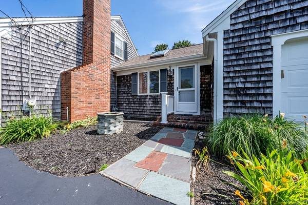 Yarmouth, MA 02664,28 Vine Brook Rd