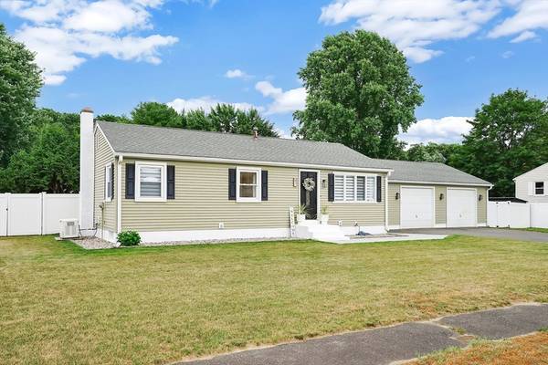 47 Rosie Ln, Agawam, MA 01001