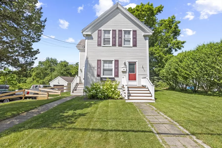 85 Gibbs Ave, Wareham, MA 02571