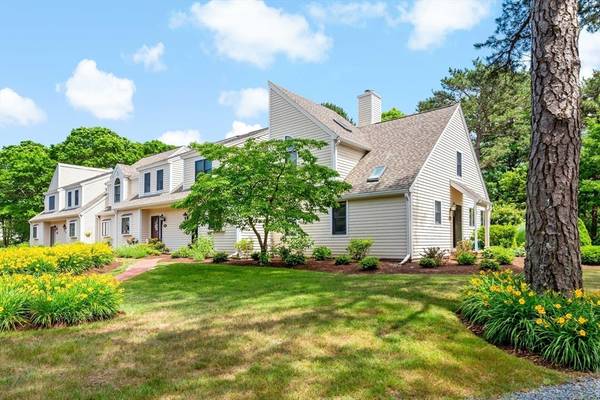 35 Shellback Way #35, Mashpee, MA 02649