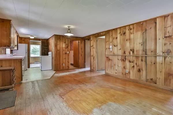 Windham, NH 03087,4 Cross Street