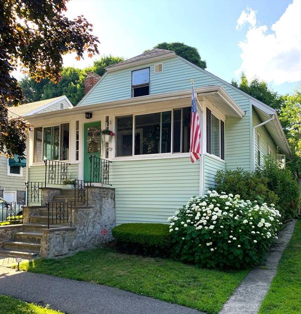 129 Hamilton Ave, Quincy, MA 02171