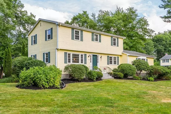 36 Flint Rd, Acton, MA 01720