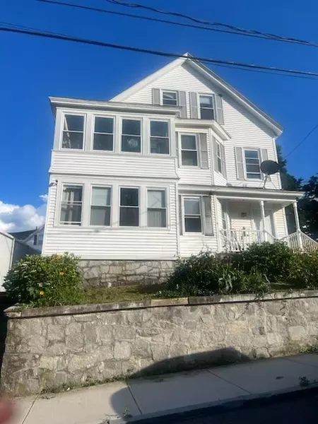 32 Shaw St, Lawrence, MA 01843