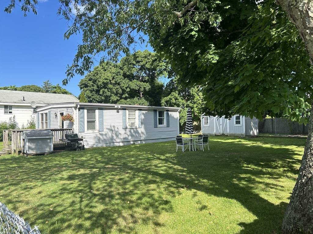 22 Belmont St, Hull, MA 02045