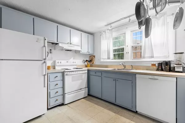 Boston, MA 02119,9 Hilton Ter