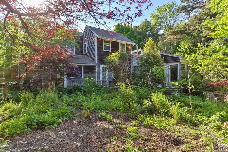 80 Old Long Pond Rd, Wellfleet, MA 02667