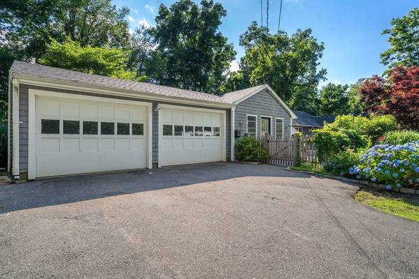 34 Farren Road, Weymouth, MA 02189