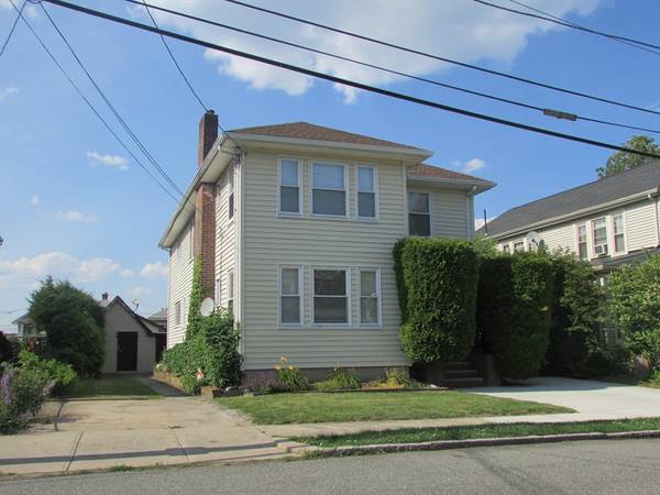 94-96 Russell St, Quincy, MA 02171