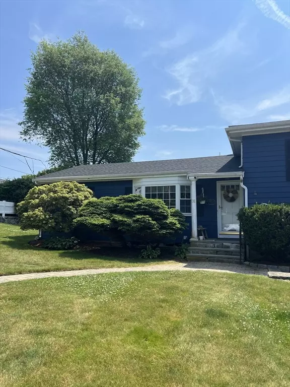 31 Haley Rd #A, Marblehead, MA 01945