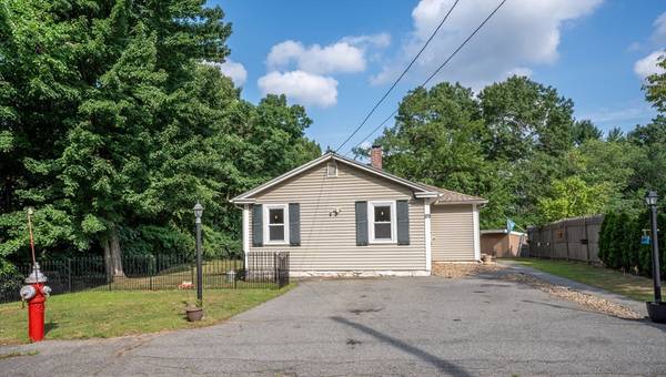 119 Honora Ave, Dracut, MA 01826