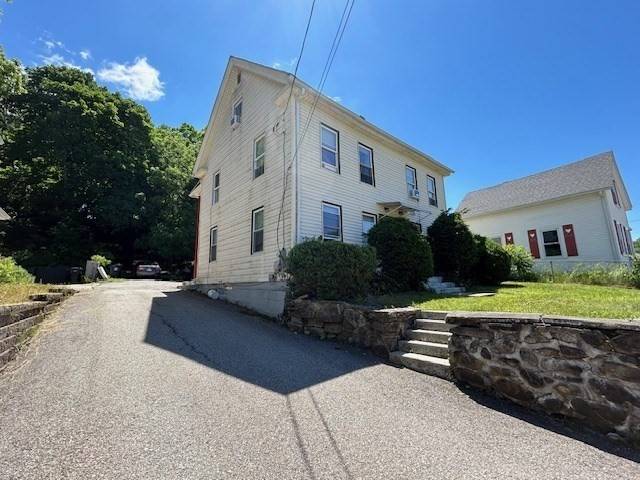 104 Plimpton St, Southbridge, MA 01550