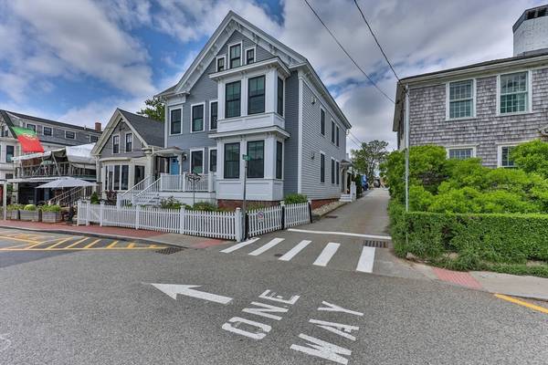 Provincetown, MA 02657,394 Commercial St #1