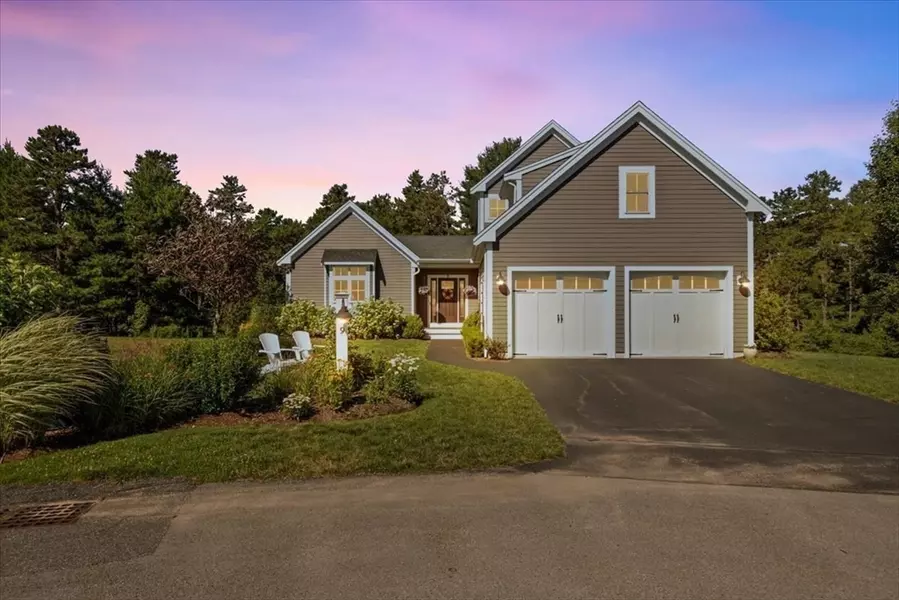 9 White Pine Ln, Plymouth, MA 02360