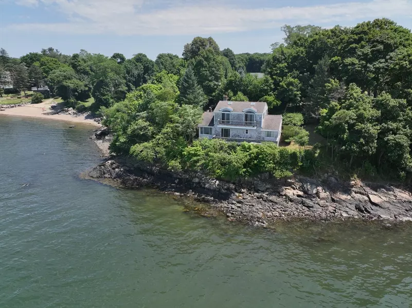 1 Liberty Ln, Marblehead, MA 01945