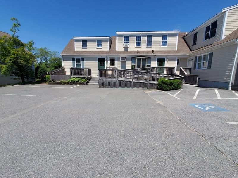 8 Nells Way #B, Orleans, MA 02653