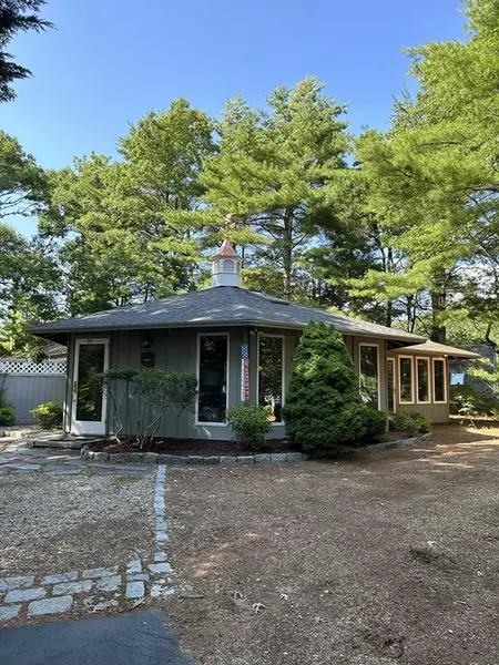 30 Bright Cove Way, Mashpee, MA 02649