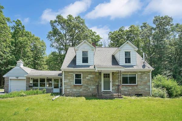 257 Breckenridge St, Palmer, MA 01069