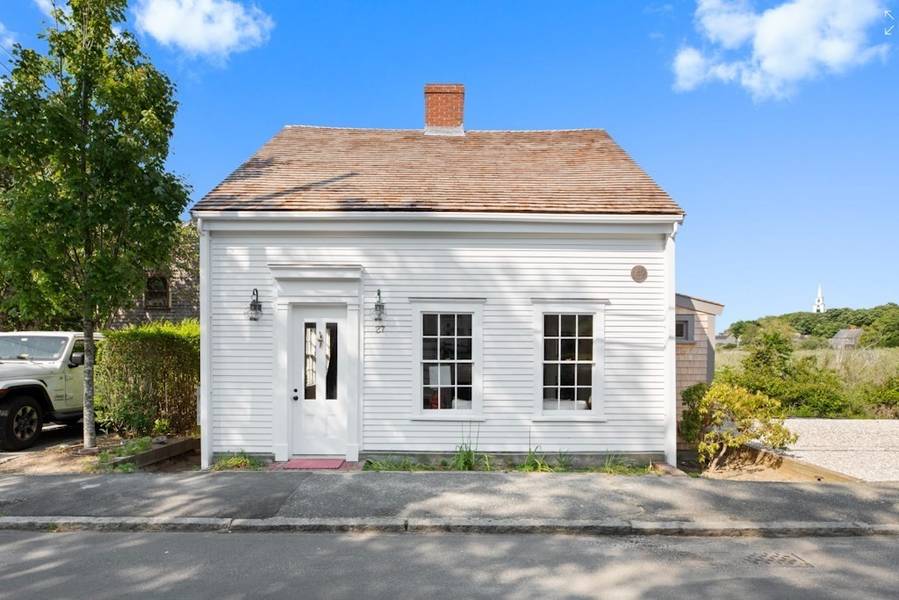 27 North Liberty, Nantucket, MA 02554