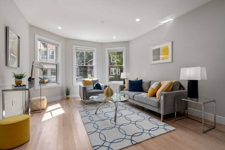 12 Henry #2, Brookline, MA 02445