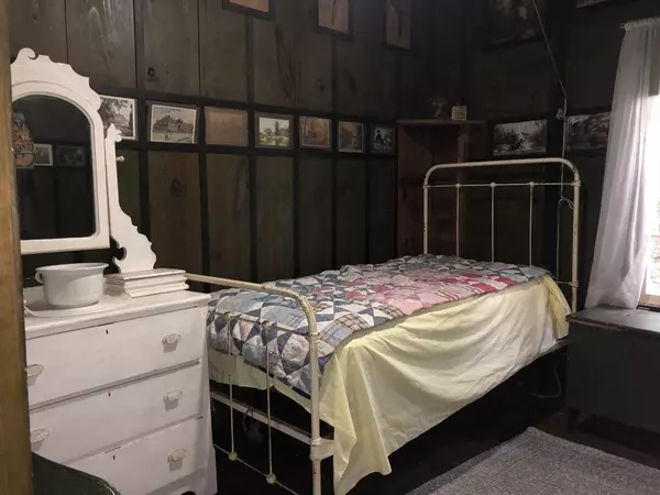 Montague, MA 01376,Camp 17E Ct River