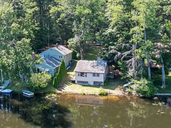 28 Pine Island Lake, Westhampton, MA 01027