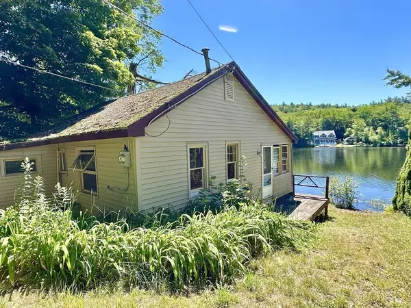 Westhampton, MA 01027,28 Pine Island Lake