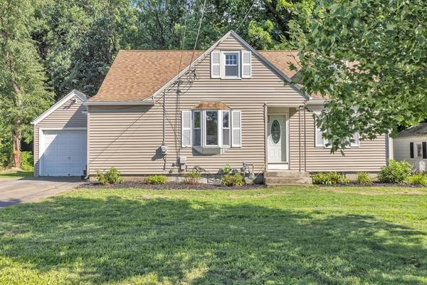 125 Chateaugay St, Chicopee, MA 01020