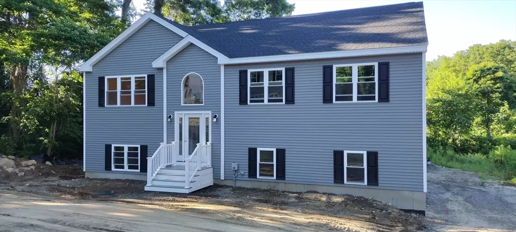 1170 Newhall St, Fall River, MA 02721