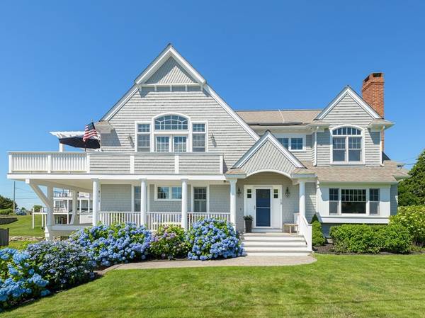 19 Hillside, Westport, MA 02790