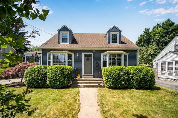 24 Thornton Street, Springfield, MA 01104